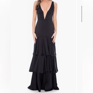 Katie May
Old Money Tiered Gown size S